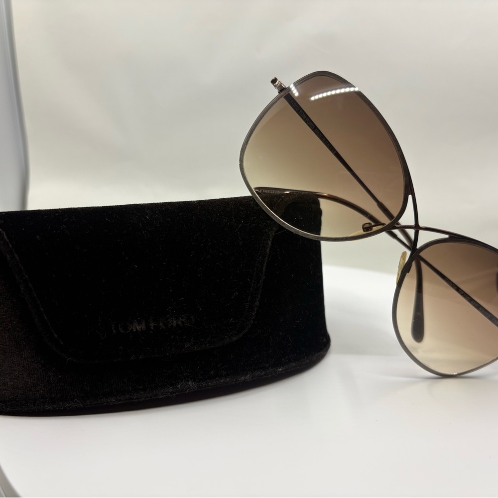 Tom Ford Gradient Brown Aviator Sunglasses